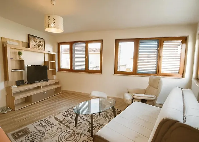 Maria Апартаменты Нин