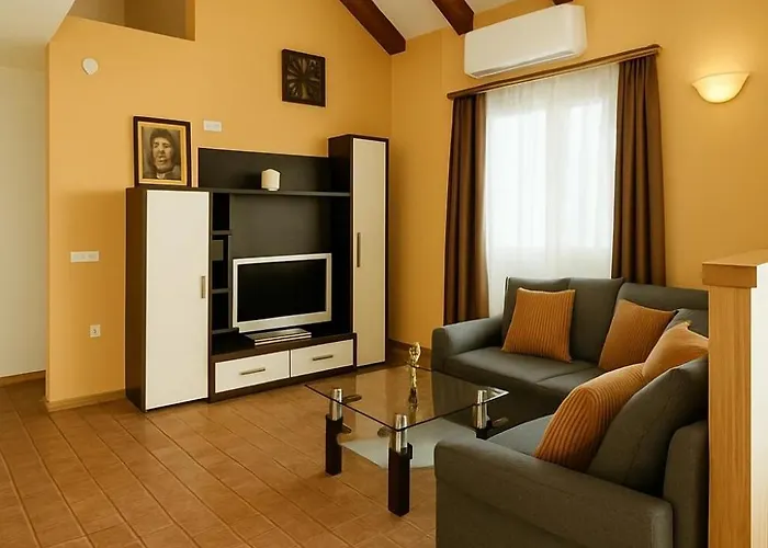 Maria Апартаменты Нин